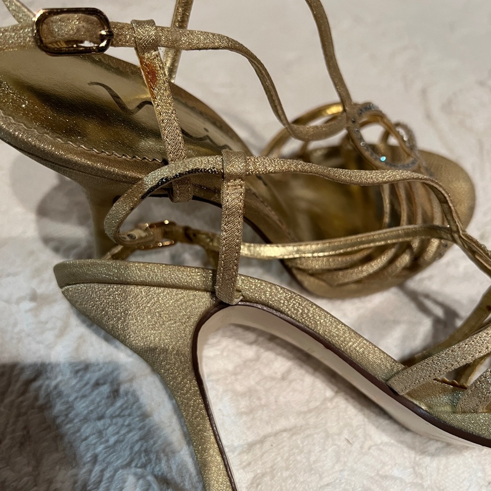 Gold Heels with Rhinestones - Picture 5 of 8